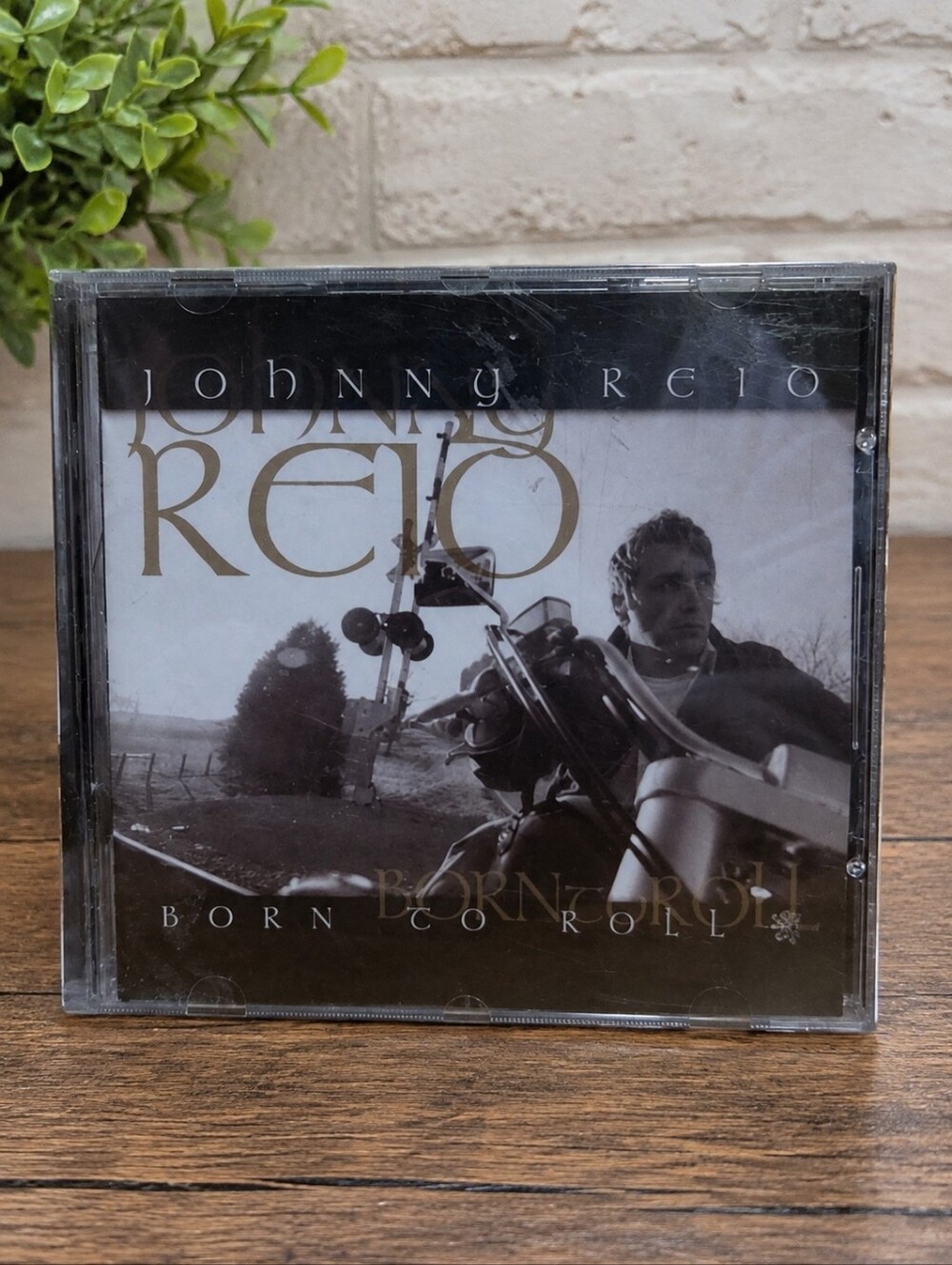 Johnny Reio REIO BORN TO ROLL
